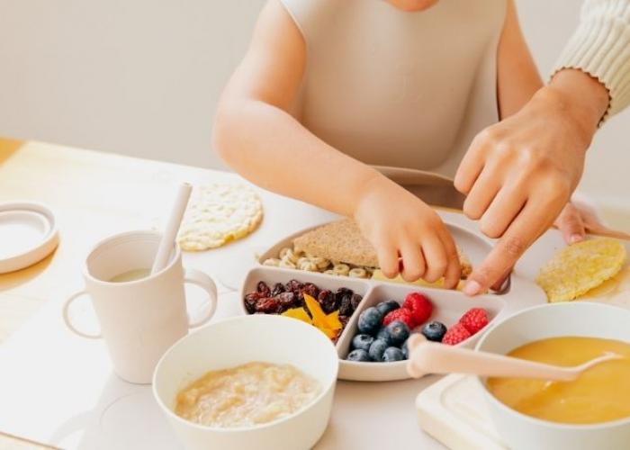 Une nounou en complément des heures de votre assistante maternelle Une nounou en complément des heures de votre assistante maternelle