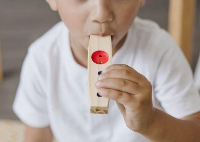 Tuto DIY Fabrication maison d'un kazoo pour la fête de la musique
