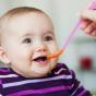 Différents modes de garde d'enfants : crèche collective, garde à domicile, assistante maternelle...