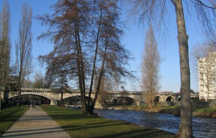 Quai de l'Adour à Tarbes
