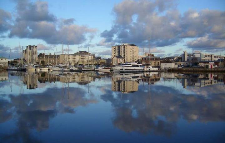 Cherbourg, le bassin du commerce