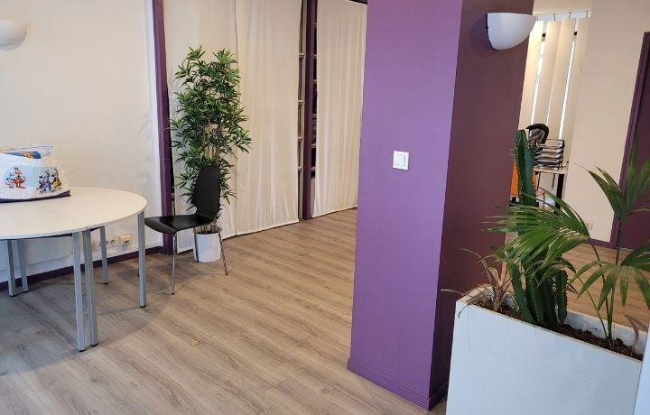 Intérieur de l'agence Kangourou Kids de Dijon