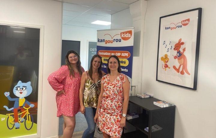 Photo de l'équipe commerciale qui compose l'agence Kangourou Kids de Draguignan (Le Muy)