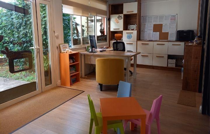 Intérieur de l'agence Kangourou Kids de l'île de La Réunion