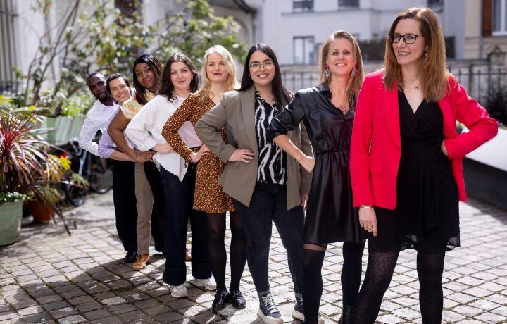 Photo des équipes commerciales qui composent les agences de Tatiana Ledran : Paris Nord Ouest, Levallois-Perret, Boulogne-Billancourt et Châtenay-Malabry