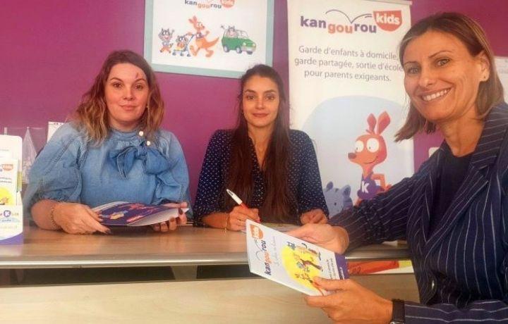 Photo de l'équipe commerciale qui compose l'agence Kangourou Kids de Tours